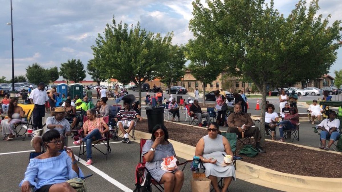 CouncilmanDLD's tweet photo. Happy to see that @majicdc has chosen to host its weekly #WindDownThursday event in Council District 6 for 5+ years. From the Blvd at the Capital Centre, then Largo Plaza, now #RitchieStationMarketplace. #MT @majicdc | Another successful #WindDownThursday w/ @VictoriaOnPaper. https://t.co/AX6HFWI0RU