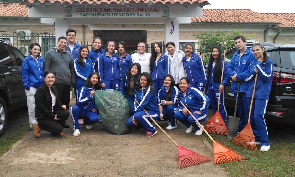 mambiente_py's tweet photo. Jóvenes encabezaron jornada de #ÑamopotîParaguay en todo el país https://t.co/ennZ9CJqYr @arieloviedo @IPParaguay @rnpy920am @ParaguayTVHD @silvana_abdo #revivepy @MECpy https://t.co/OMeSXQc2eC
