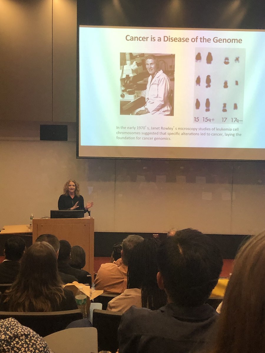 UCCancerCenter's tweet image. What an honor to have renowned geneticist Elaine Mardis (@AACRPres @OhioStateMed) give the keynote address at the #researcHStart student research symposium. She is one of the world’s most highly cited researchers.