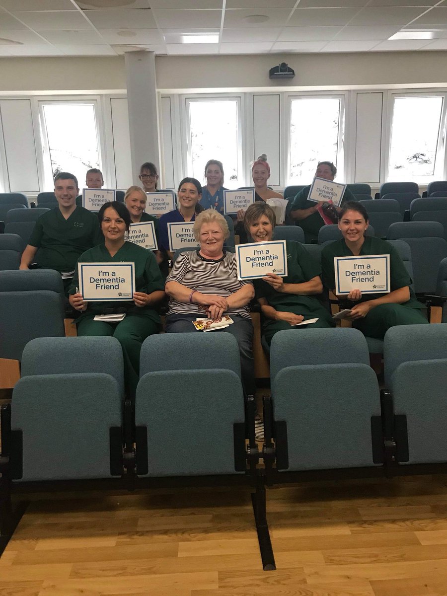 janicew99's tweet photo. A huge thank you to @lkm4848 for arranging @DementiaFriends training at #Withybush over the past 2 days. So much positive feedback and great attendance from across the hospital.. 128 trained! #makingadifference @carolloveswales @BethanAndrews4 @sallyfarr111 @HywelDdaHB https://t.co/ByLcEWlysr