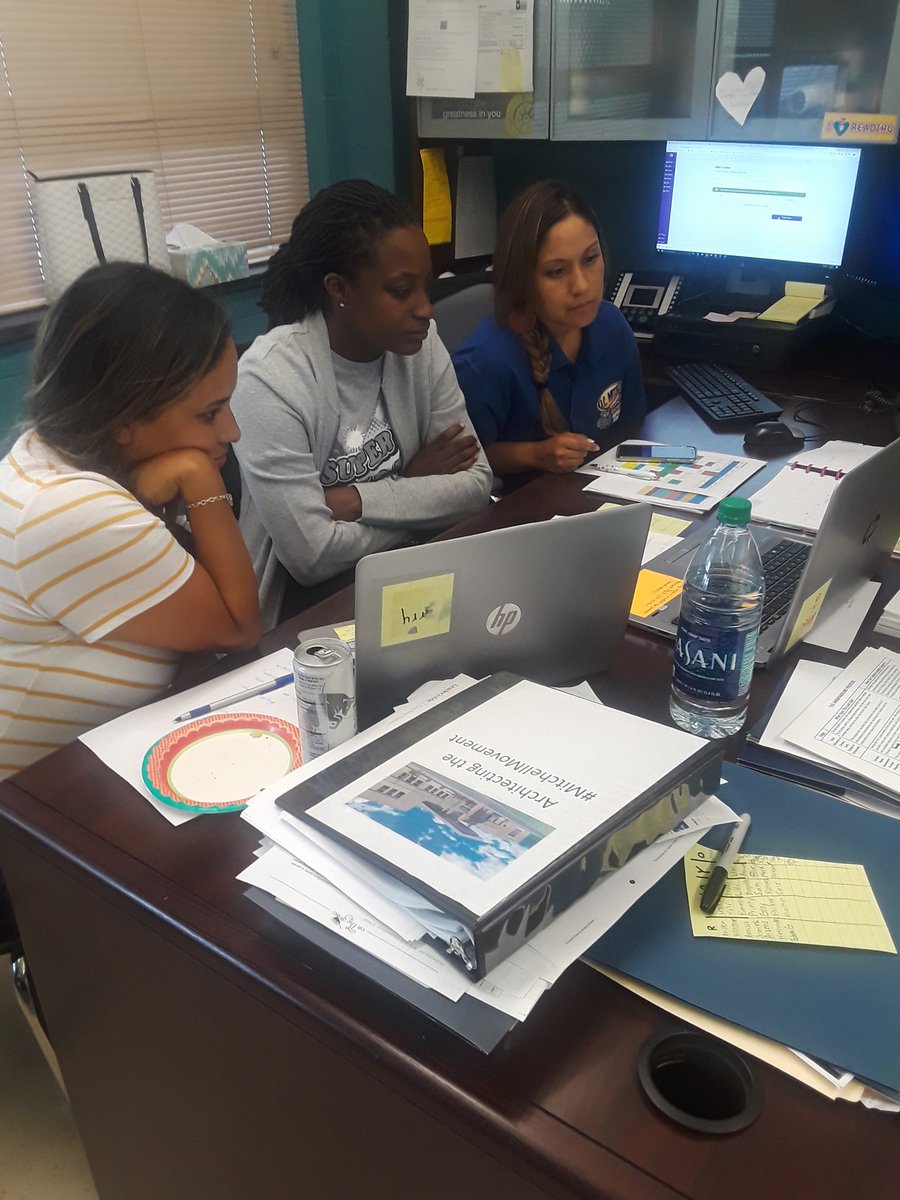 Goth3distance's tweet photo. Deep in the work. @Mitchell_Elem @MrsGarcia_Jacks @Curry_NJ #mitchellmovement #WolfPack https://t.co/2fRbFc7l9i