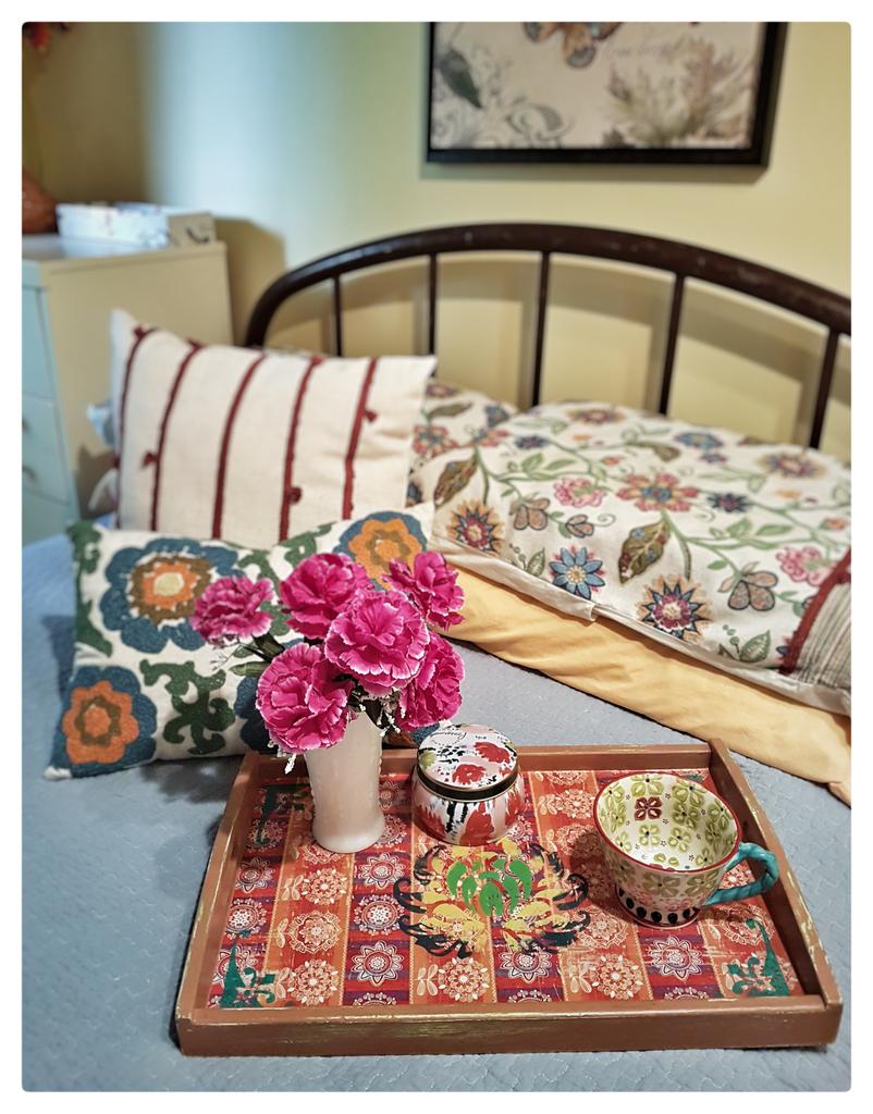 AmandaRoseHome's tweet photo. 🌺 #bohemian #boho #tray #style #anniesloan #color #decor #wood #carefree #beautiful #home https://t.co/eG8UyN878e