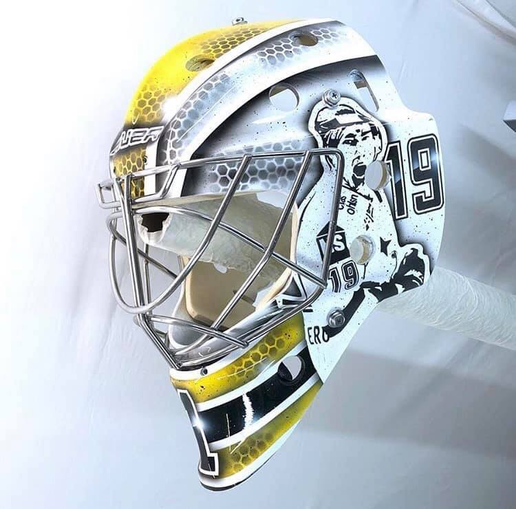 Ingen målis lär ha snyggare mask än <a href="/Hockeyrumpa/">Robin Gustavsson</a> i vinter.