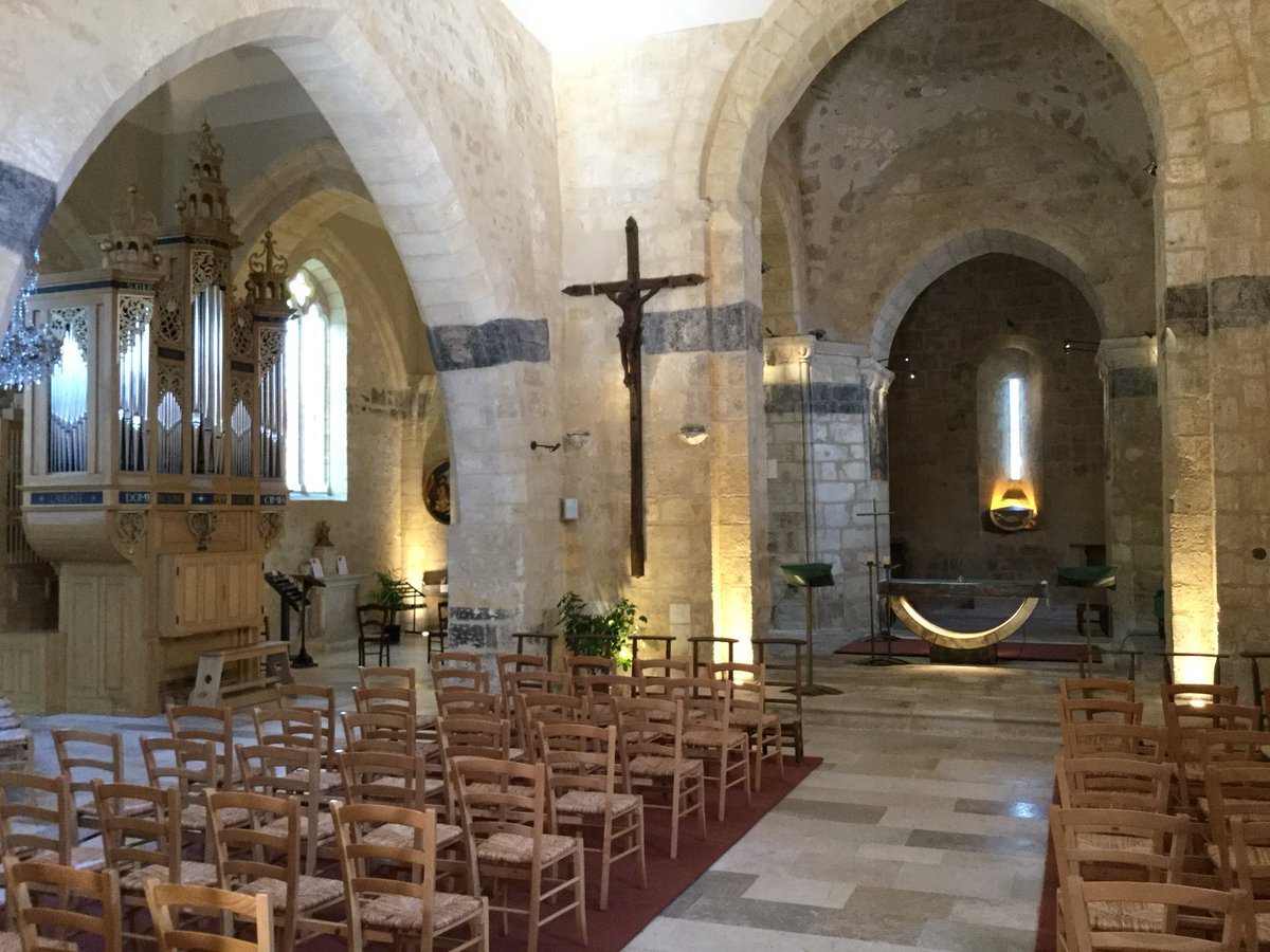 SuccabEric's tweet photo. Superbe mise en valeur de cette eglise
Commentaires, éclairage 🤩
Merci aussi aux bénévoles qui assurent d’une façon générale la mise en valeur et l’entretien de nos églises
#Sorges #Dordogne https://t.co/vCIfz21fdr