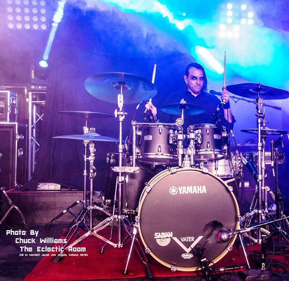 deckerdrummer's tweet image. My face doesn&apos;t always match what I&apos;m thinking. #drummerproblems 
#FireStorm #Tour in Sioux City tonight!🤘
#StitchedUpHeart #Yamaha #drums #Sabian #cymbals #Vater #drumsticks 📸 #ChuckWilliams