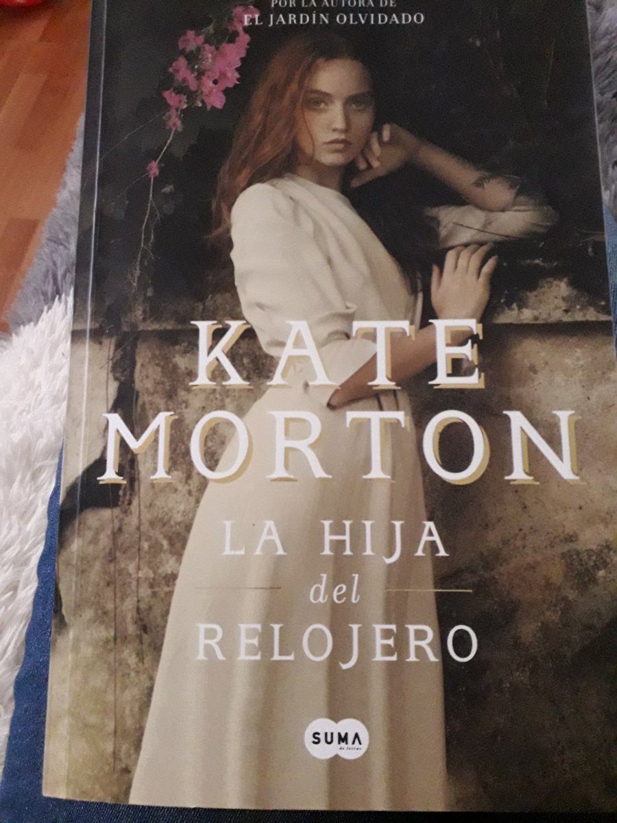 lety_joestar's tweet photo. Me encanta ❤ #theclockmakersdaughter @megustaleercl "La hija del relojero" 🕜 https://t.co/ATBxpSGCVo