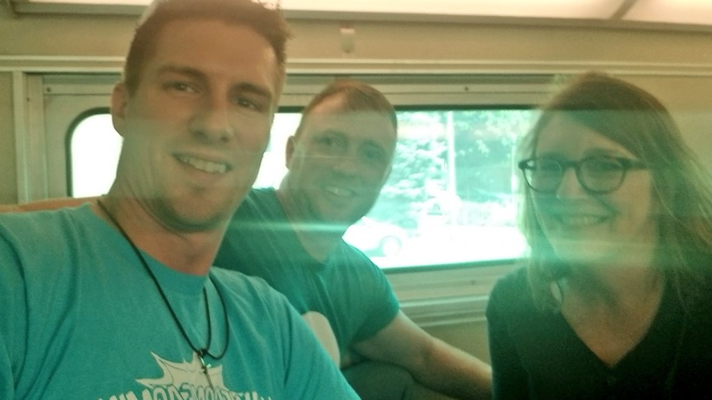 itsjustChris_H's tweet photo. Day 3 of @MidWest_Dreamin complete, we are headed back to the burbs. See y'all next year in Minnesota! #MWD19 @Susan_Harris1 @cnales73 @DZieg11 https://t.co/wq5luMPYMb