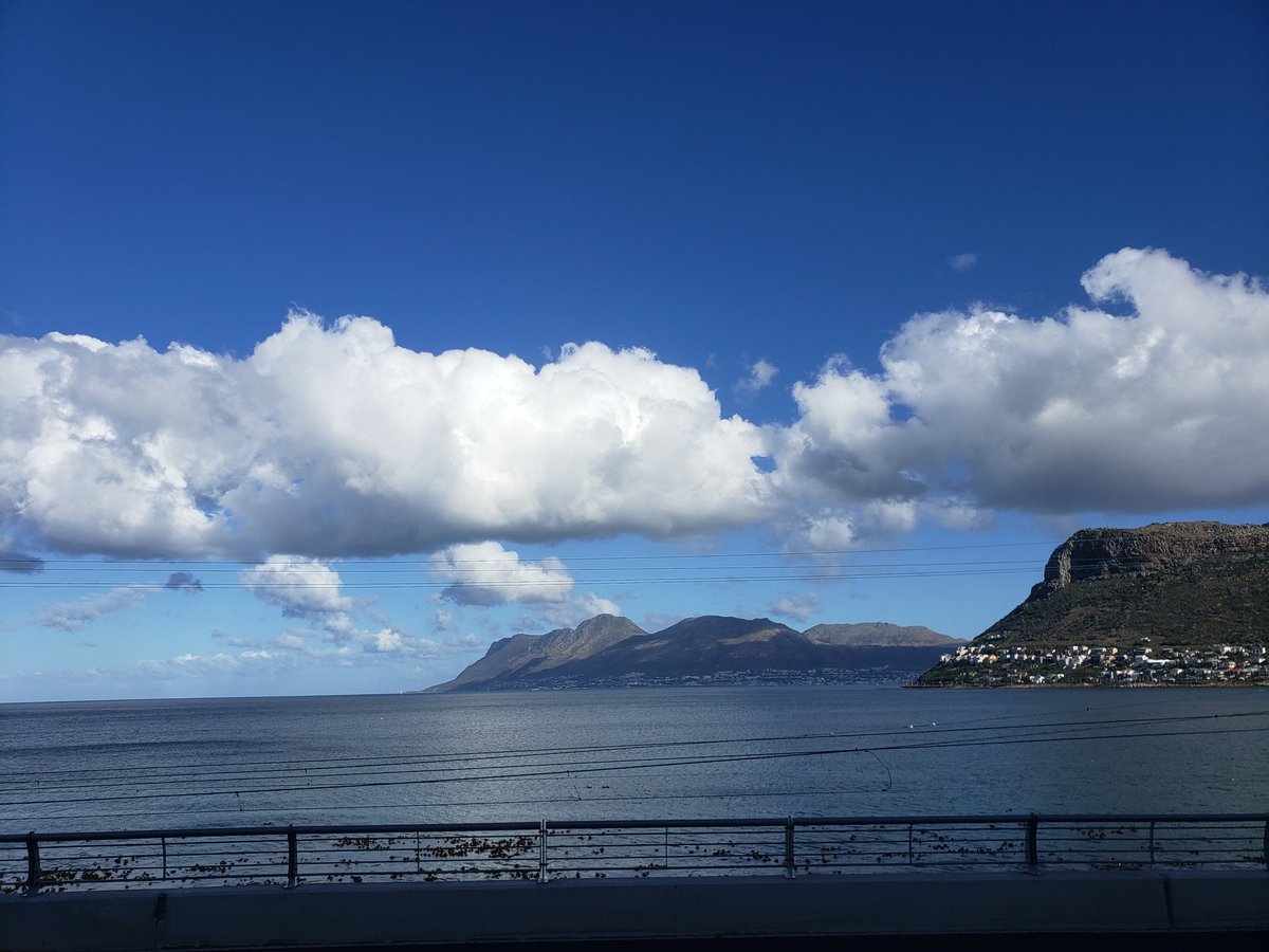 AlleghenyVball's tweet photo. Allegheny VB has been busy in South Africa! We've played against a military club team, visited the Castle of Good Hope, and explored the District 6 Museum. Keep an eye out for much more to come!
#SouthAfrica #CapeTown #Volleyball #GatorsInCapeTown #beyondsports2019 https://t.co/bKL71deKeZ