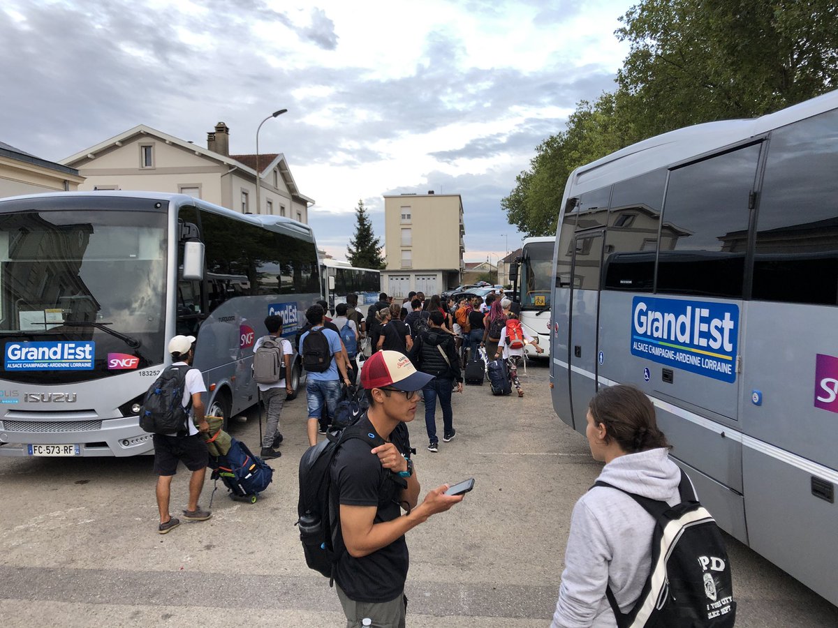 ProtecCivile52's tweet photo. ⚠️ #Declenchement des équipes de la Protection Civile de #HauteMarne en Gare @SNCF de #SaintDizier pour assister plus de 150 voyageurs bloqués suite aux intempéries.
➡️ https://t.co/rMQBB0SIs2 https://t.co/1y0Xa6r4M2