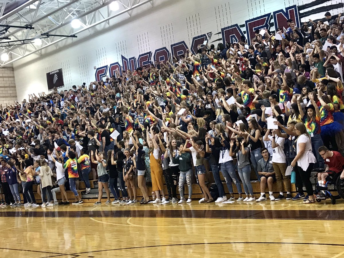CTstrengths's tweet photo. No better way to end the week then welcoming in our new class of 2023! #WeAreCT #classoflegends https://t.co/rrsuWcZ7zl