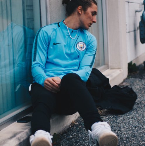 ipressedselect's tweet image. We did an interview w/ @mxmphy..⭐️
Don’t miss this.
whosdepressed.me/909memphis-1