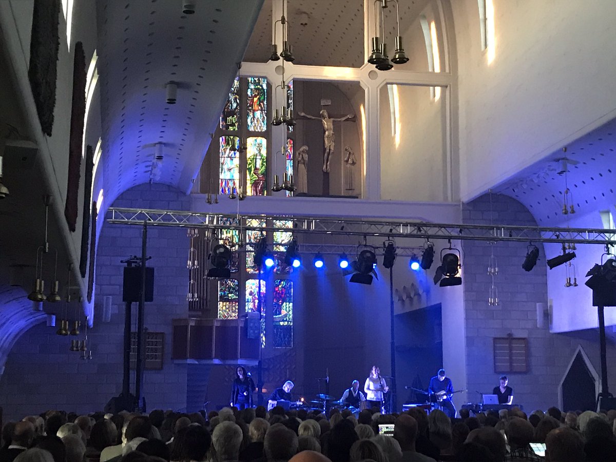VigleikM's tweet photo. Klar for Anneli Drecker i Bodø Domkirke! 👍 #musikkfestuka https://t.co/OjPiW9DMkM