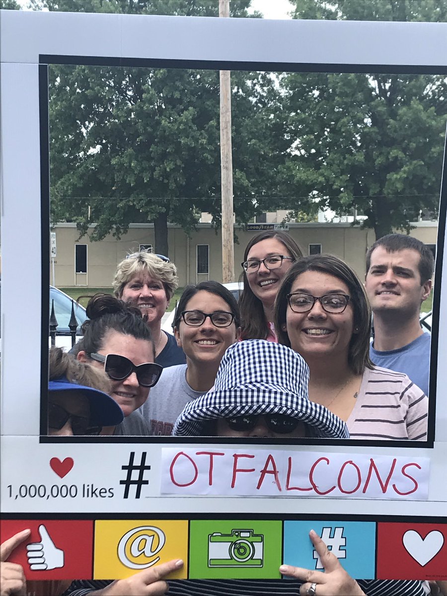 MBosch34's tweet photo. We love our #OTFalcons #OTClassic https://t.co/9clPLmJmh0
