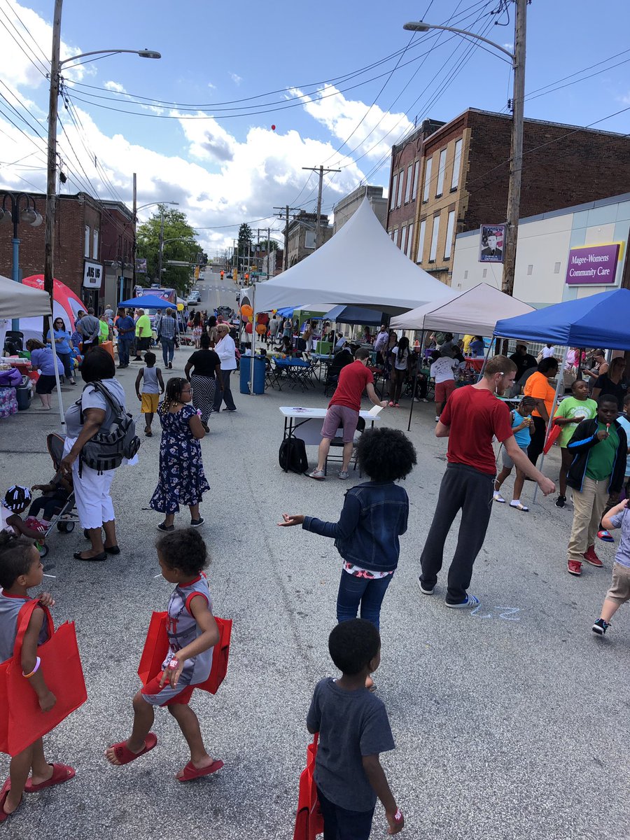 SW_PA_AHEC's tweet photo. @CornerstoneFQHC What a great open house for your new site in Clairton! #NHCW19 #ValueCHCs https://t.co/ZhP3BzkB0a