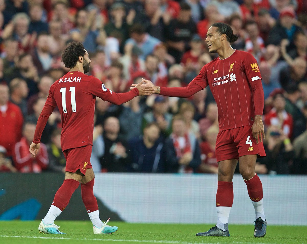 LFC's tweet photo. Mo x VVD 🙏 https://t.co/uDOJnrF40X