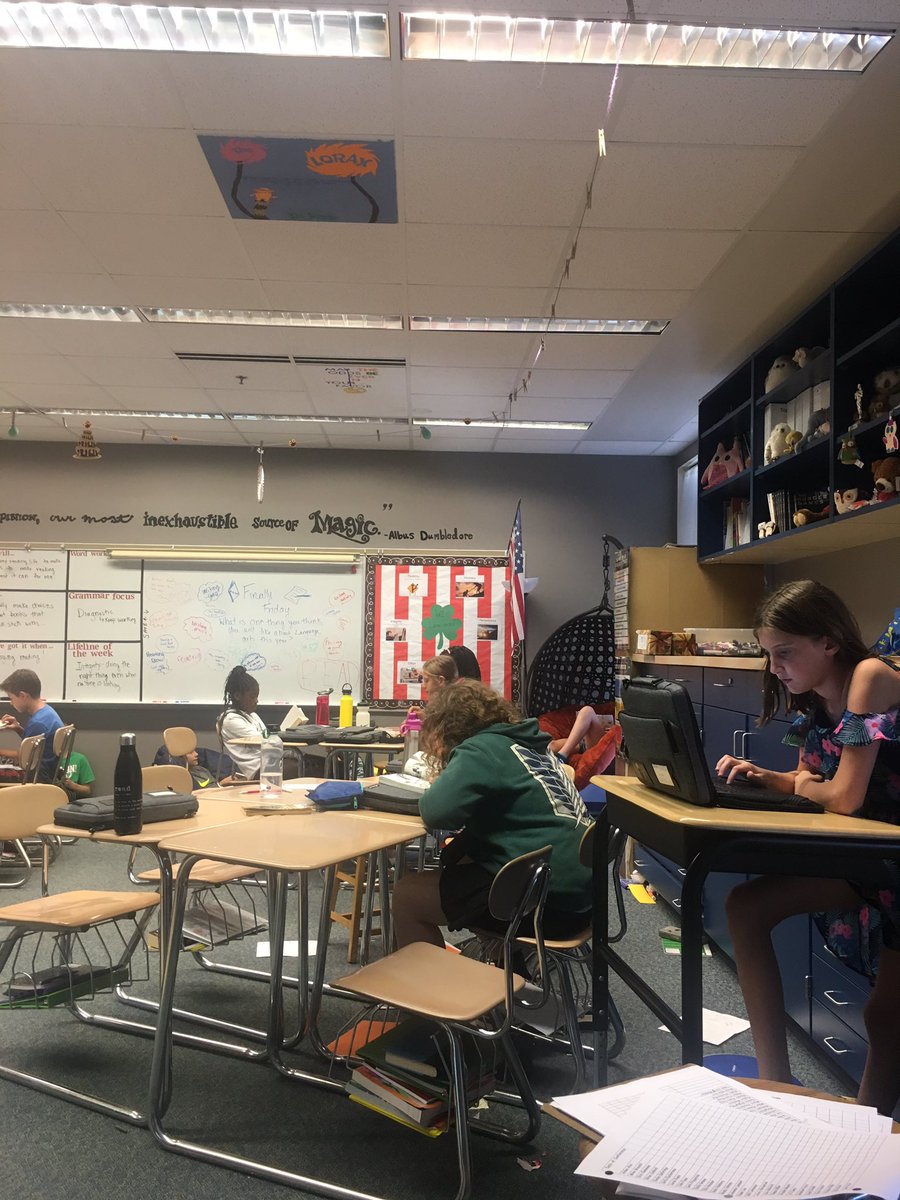 Mrs_SwainCRES's tweet photo. These kids are all working at different rates today! Some are using our lifeline of effort to to jump start their independent reading books. Others are using perseverance to tackle a tough grammar diagnostic. I’m so proud of these sixth graders! #wwsALLin #wisrocks #allstartriad https://t.co/hKCL1VLqVW
