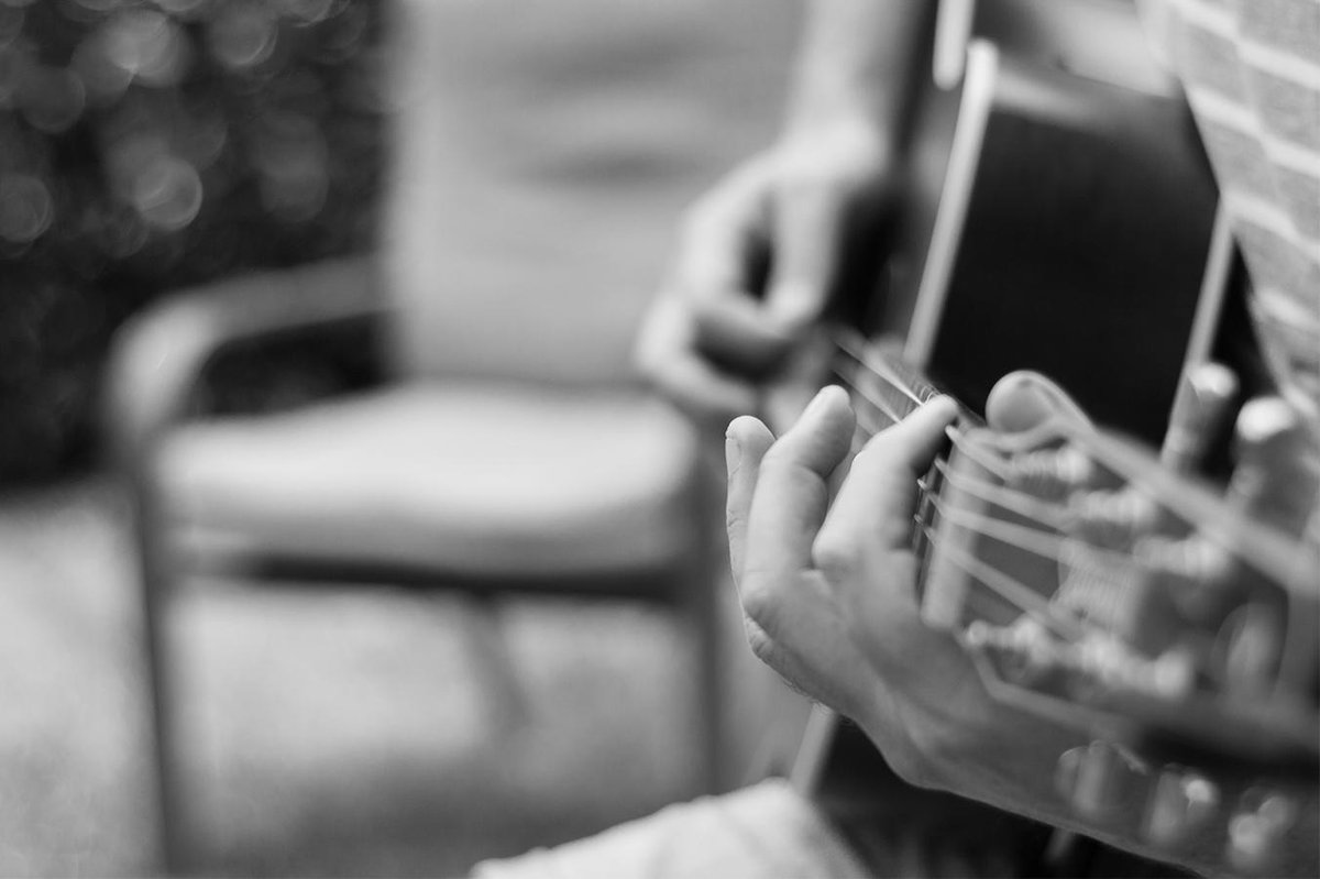 RemoteGuitar's tweet photo. How is guitar legato different from your usual legato? 🤔 Find out in our latest blog article! #musicnotation #guitar #composition 

https://t.co/Dg73jQEU59 https://t.co/9K4JZa9Hct