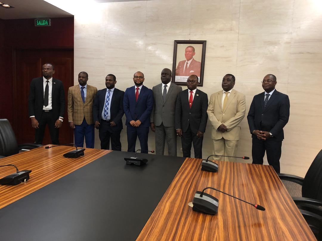 Hoy en la sede del <a href="/egmmh/">MHDM</a> se ha mantenido una sesión de trabajo en materia de colaboración entre #GuineaEcuatorial y #Gabón sobre el Contenido Nacional,Reunión dirigida por el Director General de Contenido Nacional <a href="/JacintoOwono/">Jacinto Nguema Owono Martínez</a> <a href="/lenouveaugabon/">Le Nouveau Gabon</a> <a href="/_AfricanUnion/">African Union</a> <a href="/GabrielObiang/">Gabriel Mbaga Obiang Lima</a>