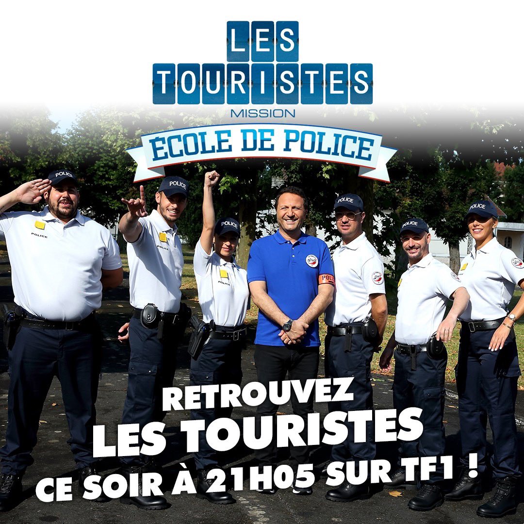 Arthur_Officiel's tweet photo. 🚔RT si tu es devant #LesTouristes 🚨 
@DenitsaOff @CamilleCerfOff @VictorArtus @b_giabiconi @JarryAtypique @CartmanOfficiel https://t.co/HMFATnMjXy