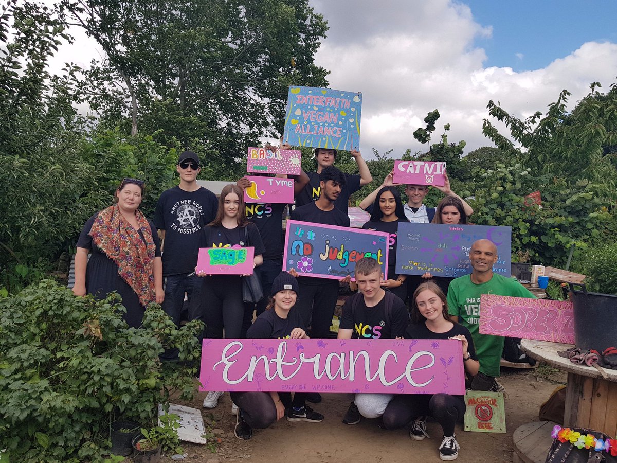 LuckyMaskProds's tweet photo. #ahimsaallotment
Final day working with team #Jackman_Iva #NCS
#NationCitizenService #NCSYES
#mentalhealthawarness
#15To17YearsOld #Working w #Community #MaskLucky
#LuckyMaskProductionsRefugeeFilmFestival #FilmStills by #annmarieconlon
#NCSTheChallenge
#FemaleFilmmakerFriday https://t.co/yWCJQMGRfN