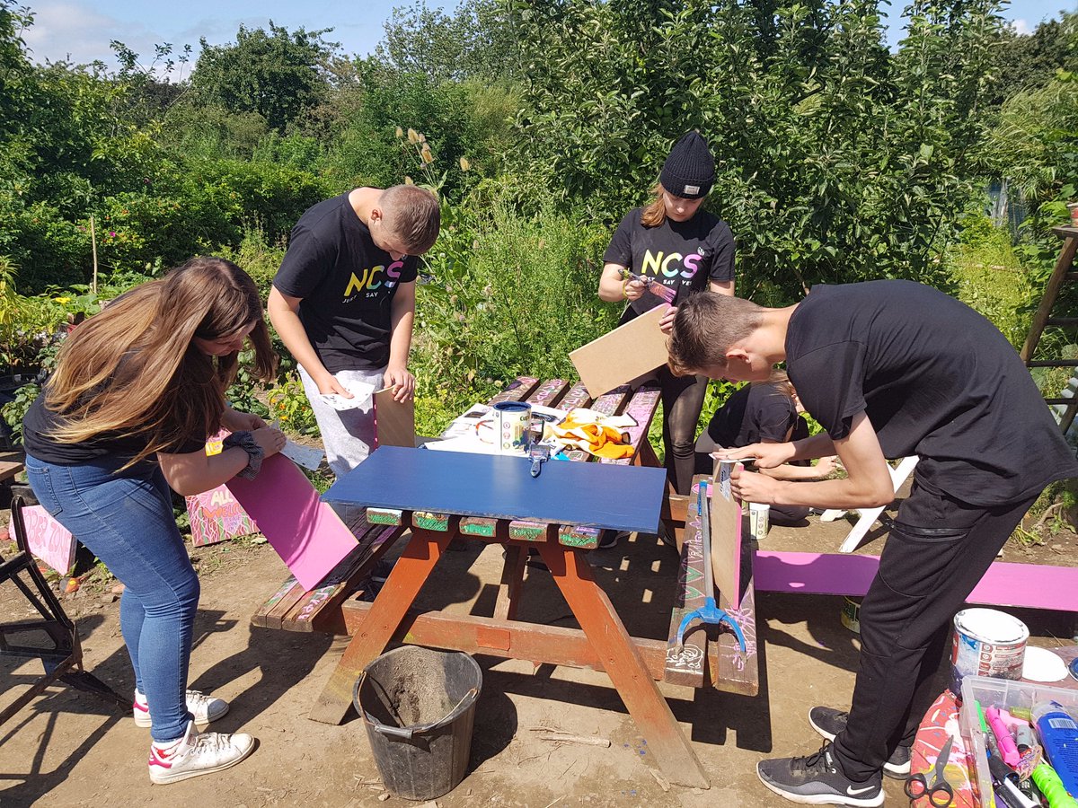 LuckyMaskProds's tweet photo. #ahimsaallotment
Final day working with team #Jackman_Iva #NCS
#NationCitizenService #NCSYES
#mentalhealthawarness
#15To17YearsOld #Working w #Community #MaskLucky
#LuckyMaskProductionsRefugeeFilmFestival #FilmStills by #annmarieconlon
#NCSTheChallenge
#FemaleFilmmakerFriday https://t.co/yWCJQMGRfN