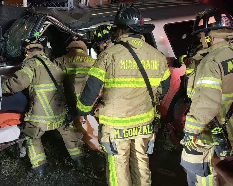 MiamiDadeFire's tweet photo. On Thursday at 8:49 p.m., #MDFR #Engine2, #Rescue202, #Rescue2 & #Engine7 responded to a car vs. pole accident with the driver trapped near NW 35 Ave & 71 St. Crews utilized hydraulic tools in order to extricate the driver. Once extricated, the driver was taken to the hospital. https://t.co/jqq2cjXWE3