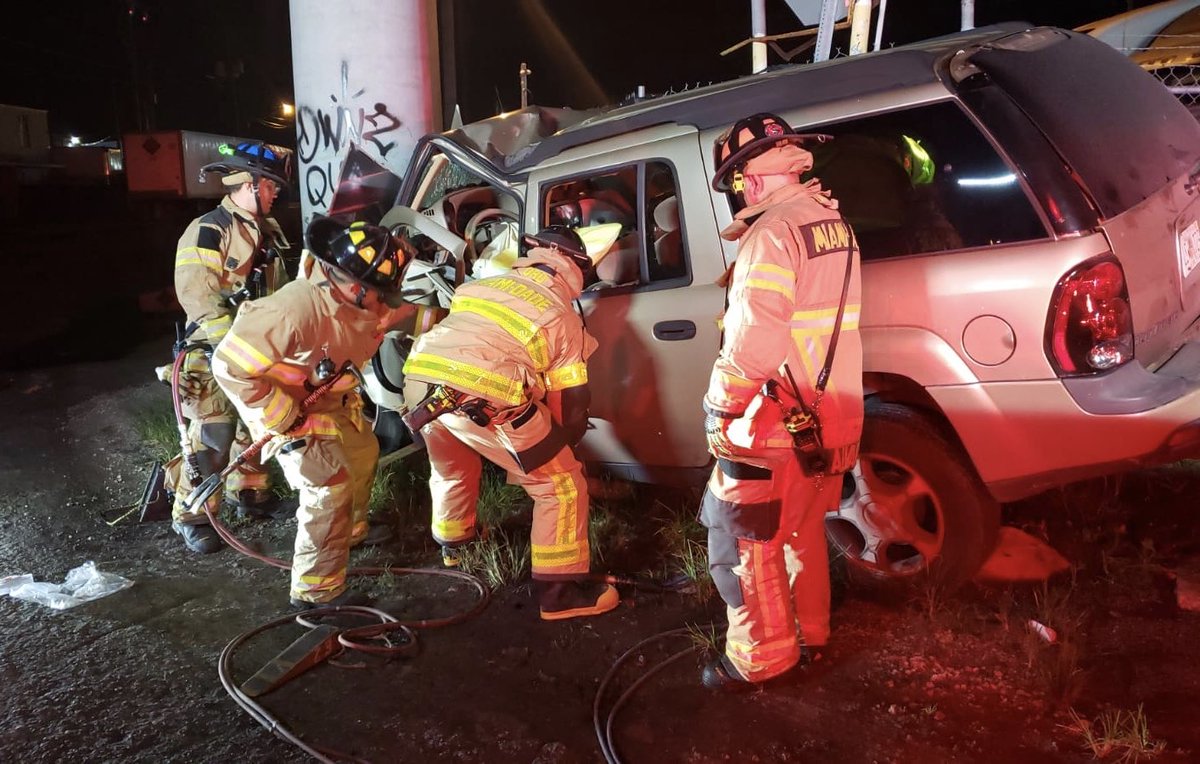MiamiDadeFire's tweet photo. On Thursday at 8:49 p.m., #MDFR #Engine2, #Rescue202, #Rescue2 & #Engine7 responded to a car vs. pole accident with the driver trapped near NW 35 Ave & 71 St. Crews utilized hydraulic tools in order to extricate the driver. Once extricated, the driver was taken to the hospital. https://t.co/jqq2cjXWE3