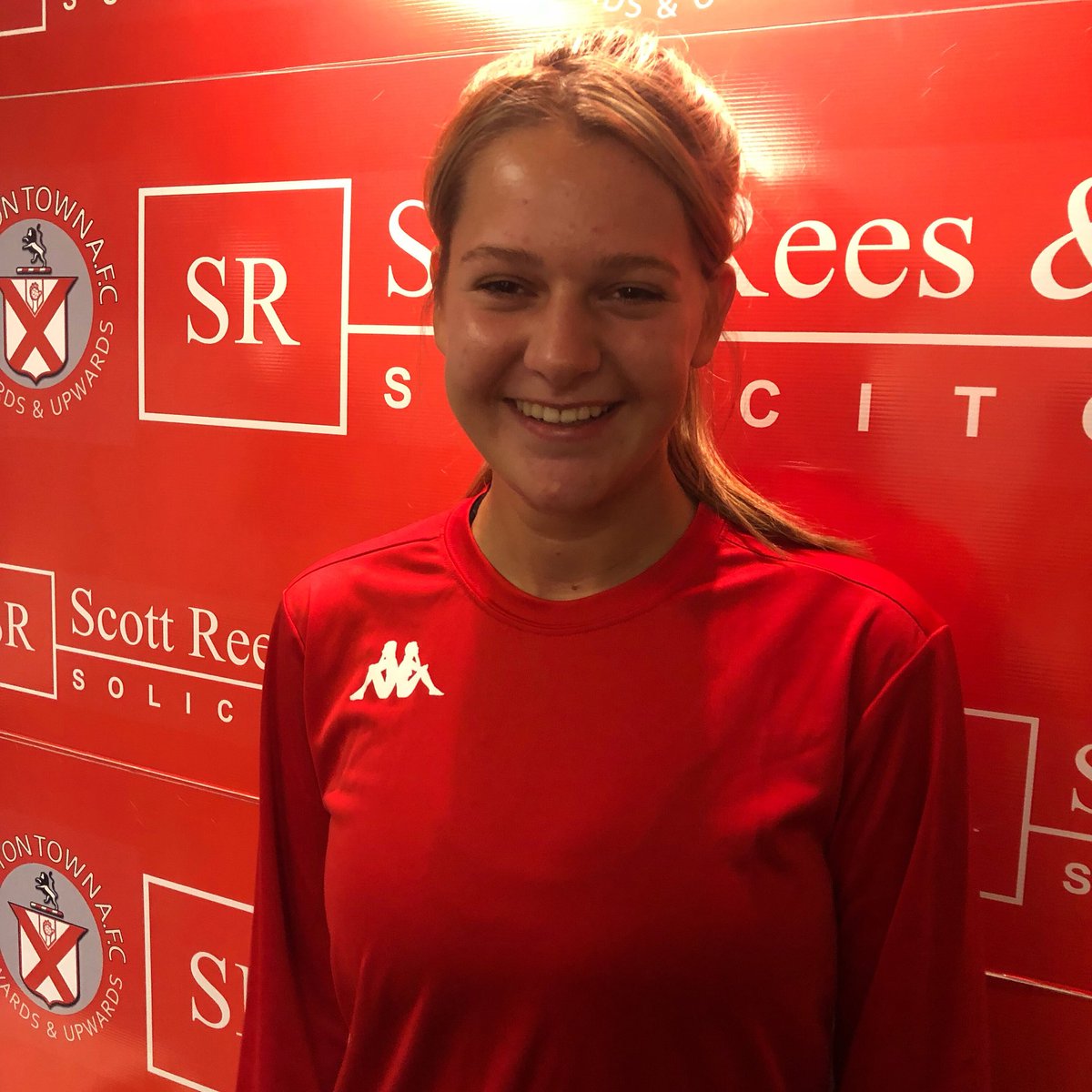 ANNOUNCEMENT!!!!!!
Introducing Alex Jones, our latest signing. 
Alex is an experienced player who will be a fantastic addition to complete a very strong midfield. Welcome Alex ⚽️