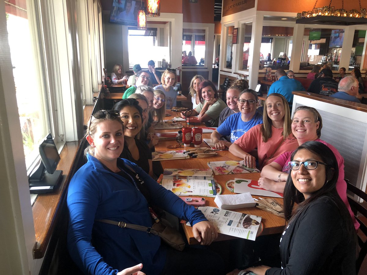 reynarithmetic's tweet image. I’m looking forward to working with these ladies this year! #oneteamonedream #DISjourney @DISD_DIS