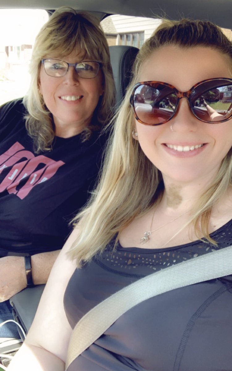 JessicaKC_1009's tweet photo. Headed to Darien Lake to see @BillyIdol 😜 @Susan8366 https://t.co/uvubsE7A0R