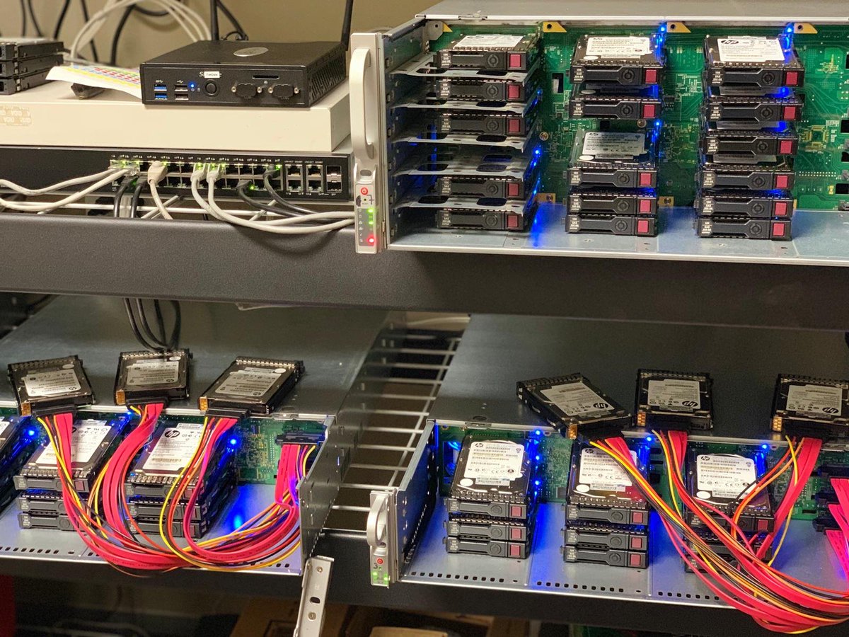itekdata's tweet image. Another set of HPE (G6/G7 drives and G8/G9 drives) staged, waiting to be tested/wiped. We&apos;re on a roll this week! 😉 Get in touch with our UK/US office:
UK Office: uk@itekdata.com
US Office: us@itekdata.com
#ITekData #ITHardware #ITServer #HPE #HPEStorage #FridayMotivation