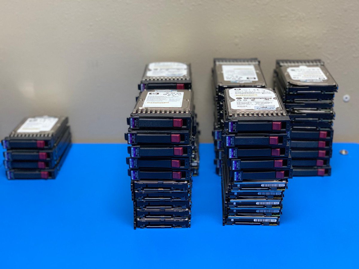 itekdata's tweet image. Another set of HPE (G6/G7 drives and G8/G9 drives) staged, waiting to be tested/wiped. We&apos;re on a roll this week! 😉 Get in touch with our UK/US office:
UK Office: uk@itekdata.com
US Office: us@itekdata.com
#ITekData #ITHardware #ITServer #HPE #HPEStorage #FridayMotivation