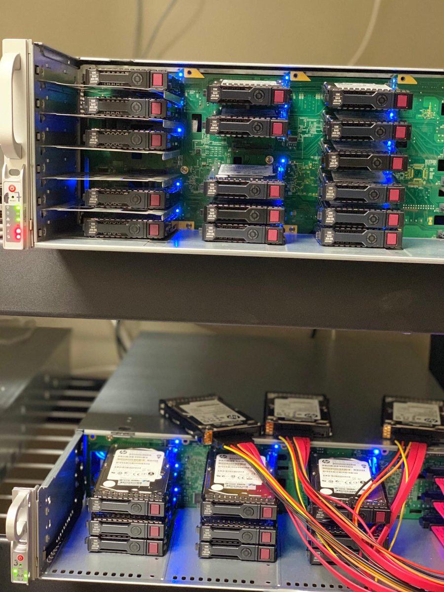 itekdata's tweet image. Another set of HPE (G6/G7 drives and G8/G9 drives) staged, waiting to be tested/wiped. We&apos;re on a roll this week! 😉 Get in touch with our UK/US office:
UK Office: uk@itekdata.com
US Office: us@itekdata.com
#ITekData #ITHardware #ITServer #HPE #HPEStorage #FridayMotivation