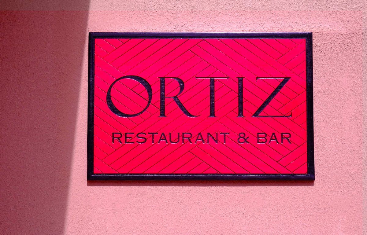 SignsAlpine's tweet image. The Santa Fe Hilton knows who to call when then they need some new signs! 505.424.1117