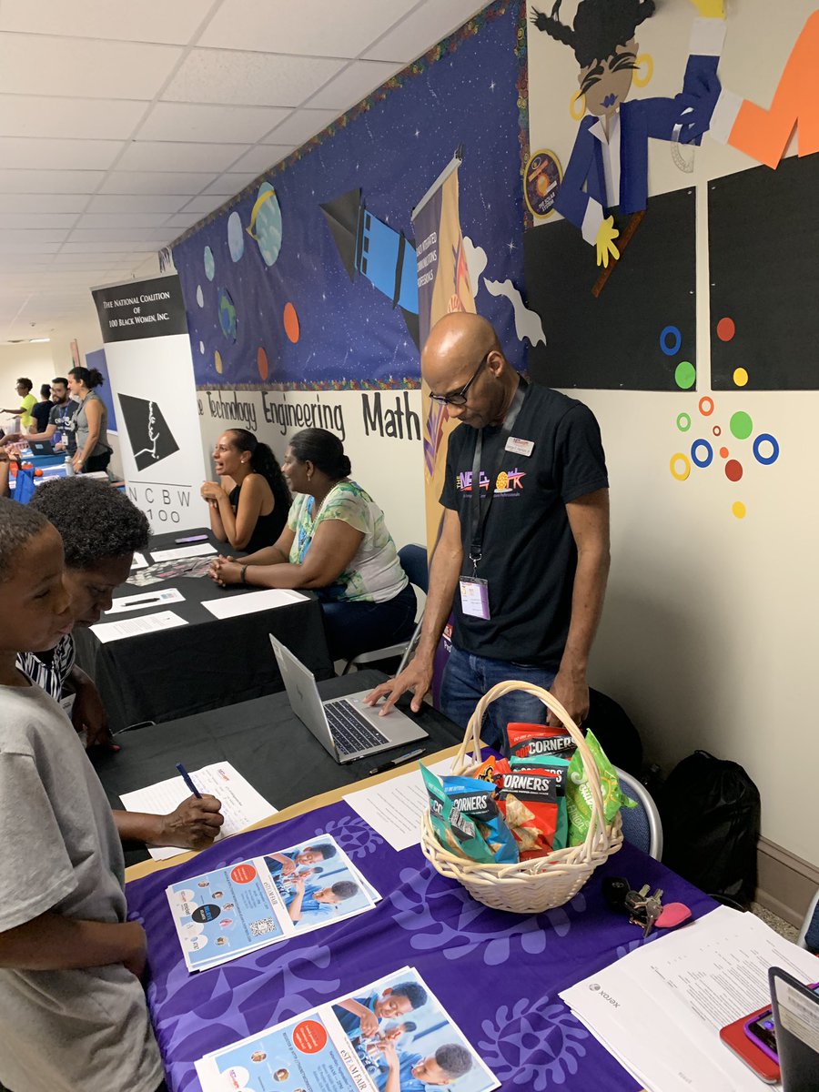 HJRussell_STEM's tweet photo. Happening now @TheNETwork_ATL joining @APSBrown Open House, sharing the great opportunity for our families to participate in the upcoming eSTEAM fair @BMS_Parents @BMSPrinCrooms @apsupdate https://t.co/YQFNrSwkBV