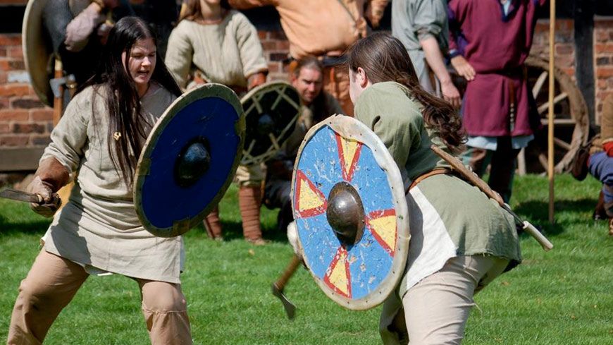 MCRWhatsOn's tweet photo. Head to Tatton Park on Sunday 11th August, see a fast and furious display of the battles which raged rampant in those far-off lawless times. - https://t.co/H9bR8ivjyw https://t.co/kNZ92qfU6U