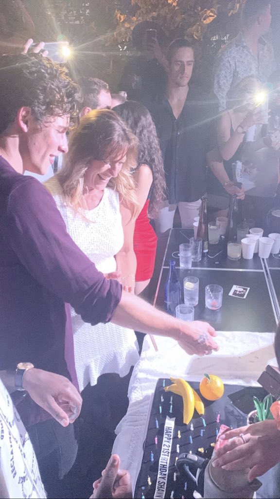 Shawn Mendes Updates On Twitter Shawn And His Mom All Smiles Last Night At His Birthday Party In Nyc Sm21