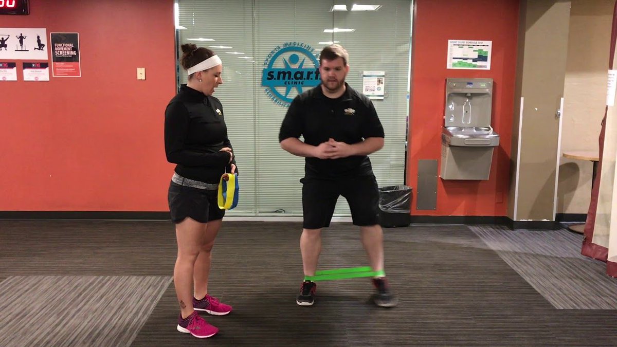 EliteSportsClub's tweet image. Exercise Tutorial - Lateral Monster Walks buff.ly/313ebbw #exercises #workouts #exercisetutorial #personaltraining #Milwaukee #Brookfield #dailyexercise