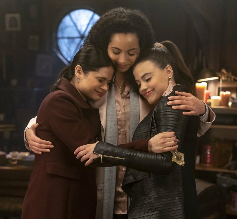Vision99Doll's tweet photo. My two most favorite shows honestly. These women deserve the world both on and off screen. 😍💖🌍 #Charmed #STAR (I deleted the original tweet by accident 😖). https://t.co/qPhz2ohoIh