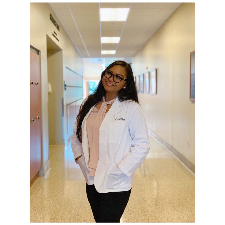 KDChiBetaDelta's tweet photo. Congrats to our sister Jaide🎉 Who just graduated from Western Univ- College of Osteopathic Medicine Pacific-Northwest’s DREAM Program. A program where underrepresented minority Pre-Med students learned about medical school, met physicians of color, &amp; more! 🐧♥️ #FutureDR #Kdchi https://t.co/fU1nJfVVY7