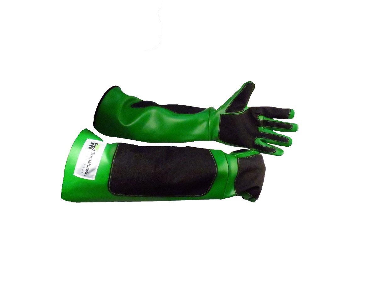 LiveTraps's tweet photo. New Tomahawk Bite Guard Synthetic Gloves with Kevlar Lining.  Great dexterity for grabbing and bite resistant Kevlar lining throughout the hand and sleeve. An excellent choice for handling cats. 

Get yours here: https://t.co/m06U3JPviY https://t.co/o7lToPCjAQ