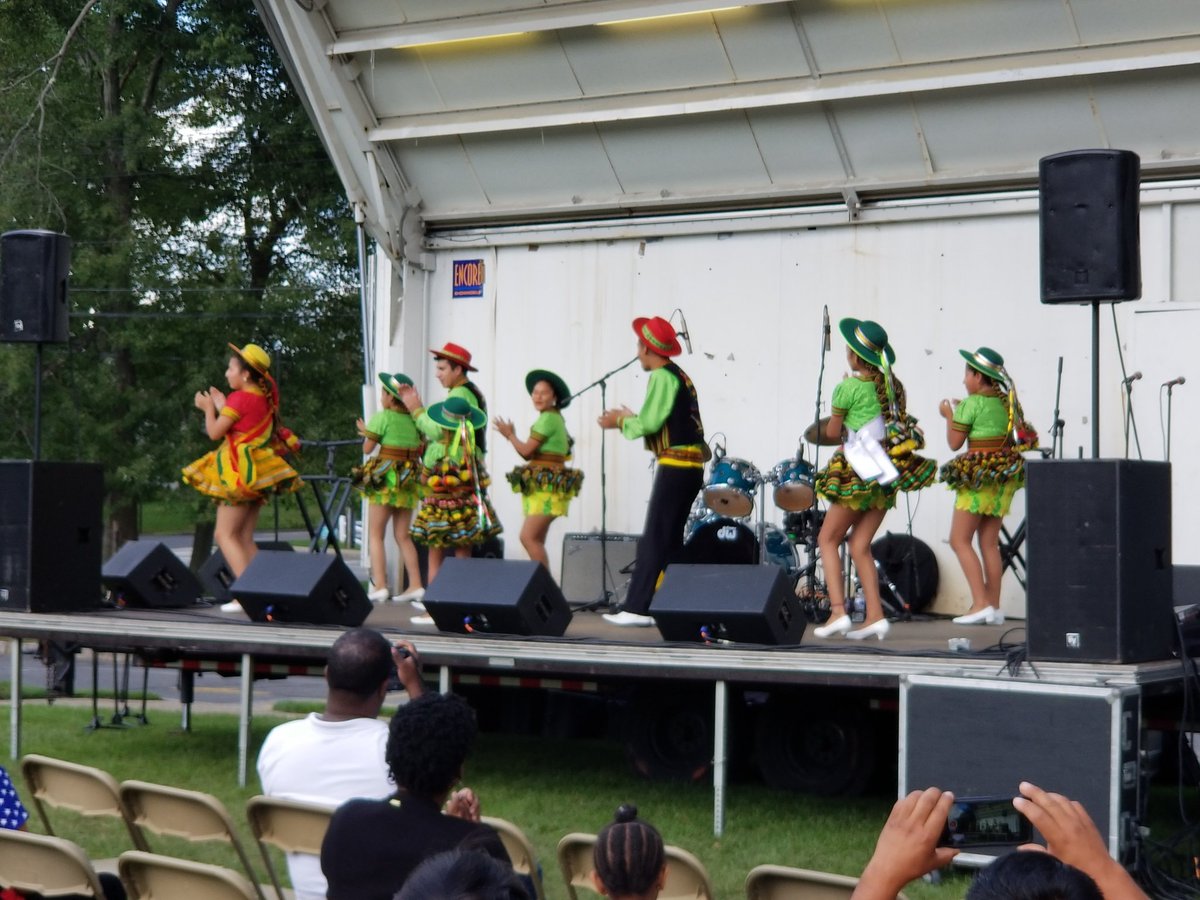 CarlBrister's tweet photo. #flashbackfriday Love+Unity Fest 2018. Just a taste of what you'll experience this year at #LoveAndUnityFest2019
Musical performances, vendors, food trucks, activities for the kids and more!
Join us Saturday, September 28th from 1pm-6pm https://t.co/LG1SBn0S2y