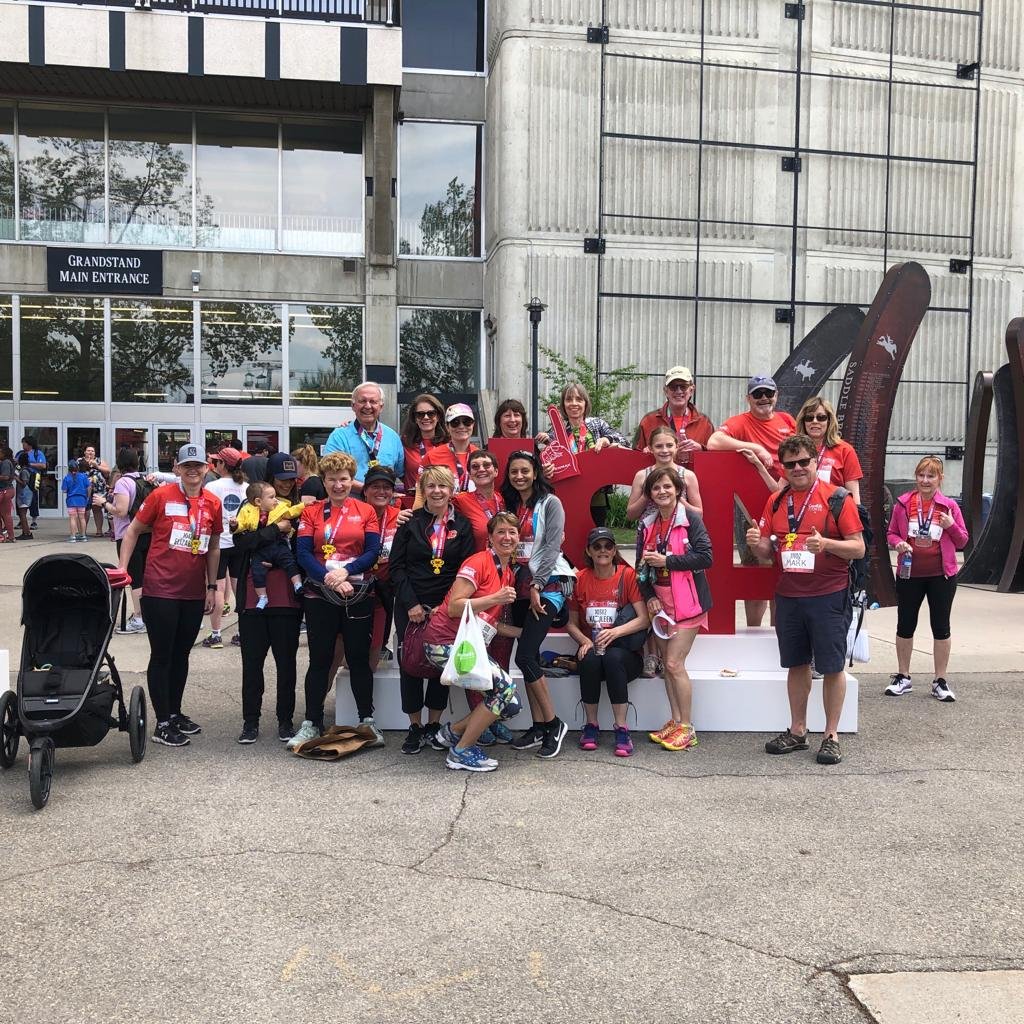 cdnssharing's tweet photo. We won first prize at The Calgary Race Weekend for the largest total donations. 100% of the prize is for programs in South India. #runforcanadians #canadianssharing #runcalgary #runscotia #calgaryrun #infinitepotential https://t.co/Z7QdHQwILj https://t.co/YxdKUiX1B5