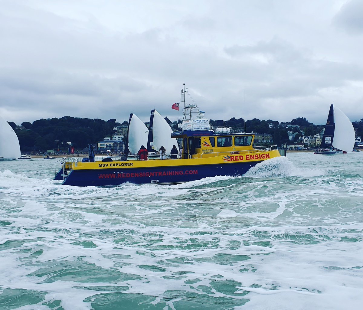 Explorer out again for the start of Kings cup #charityregatta #sailing #boatracing #boatcharter #kingscup