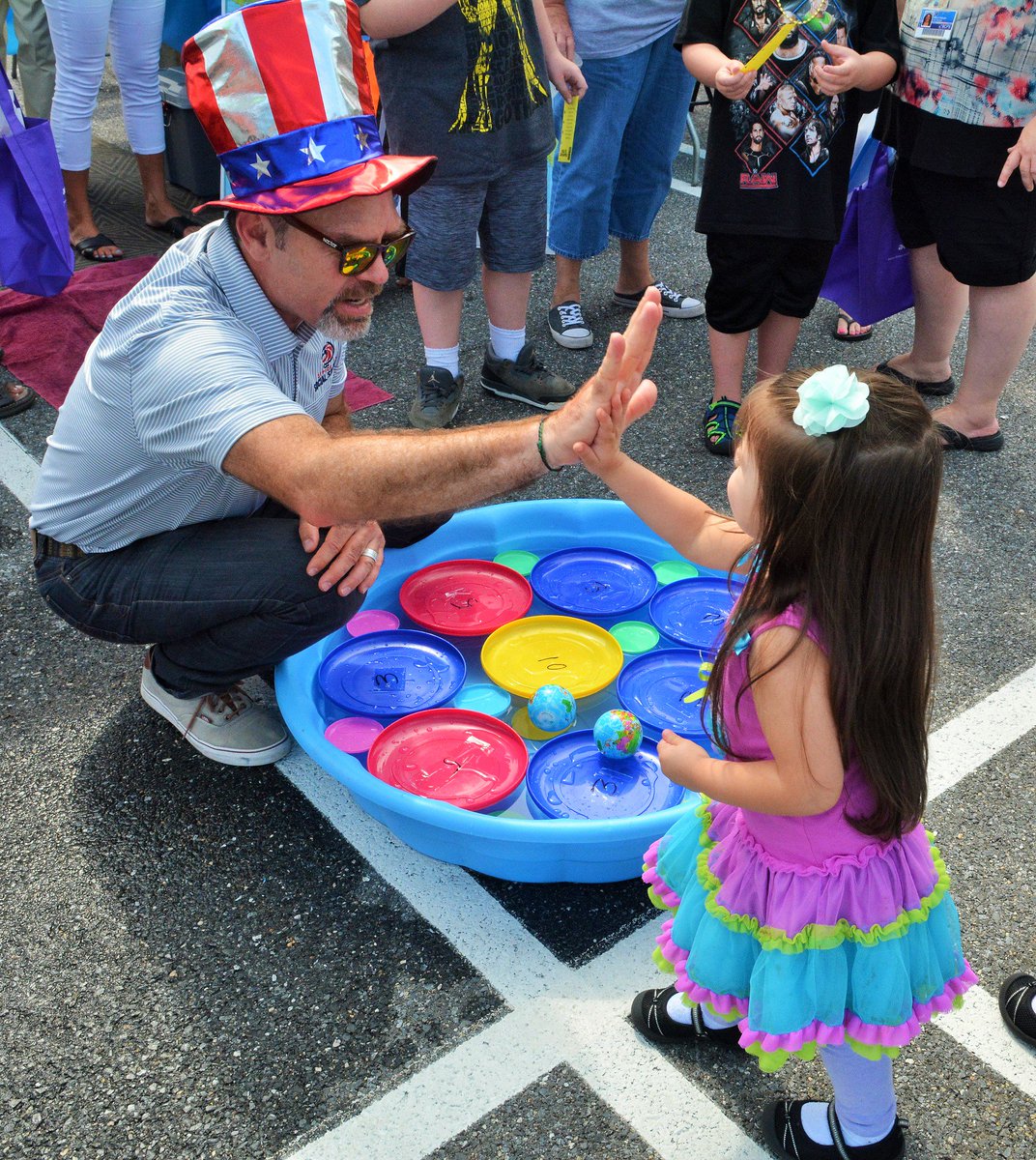 BaltCoPS's tweet photo. We are just two weeks away from #BCPSFest! Please join us from 10 a.m.-1 p.m. Saturday, August 24, outside Boscov's at White Marsh Mall. Lots of student activities, performances, and information for parents. @MrBillingslea #BCPSummer https://t.co/iAyNzPciUT