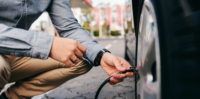 TowerAutoSales's tweet photo. When and How to Check Your Tire Pressure - https://t.co/uZmmc7PsKH #car #sales #dealership #TowerAutoSales https://t.co/LKxwT9pqNj