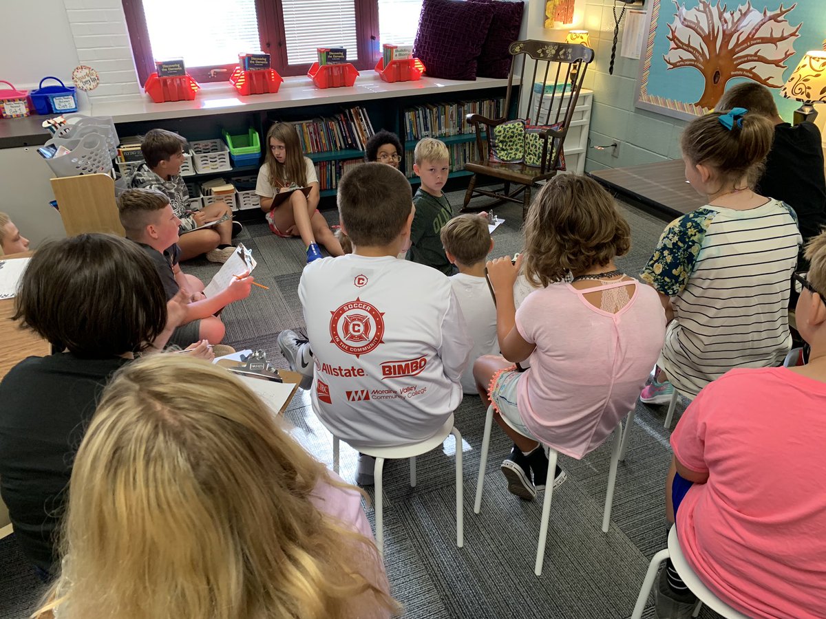 MrsShannonNMES's tweet photo. Happy first Friday of the 2019-20 school year! We’re busy working together! Collaboration and routine building! @NewMarketES @NMPrincipalSSCS https://t.co/Nhsn5kxBUC