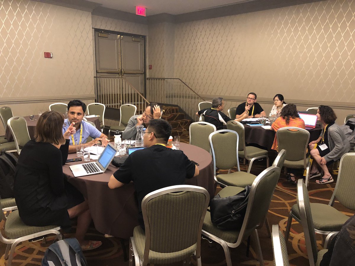 garimasharma11's tweet photo. .@paradox_bothand scholars receiving feedback on their working papers on #microfoundations of #paradox @MarianneWLewis @profwendysmith @ericknight @RebeccaBednarek @Tatbeeq @AOM_OB @AOM_OMT https://t.co/YrvmuUQ0F1