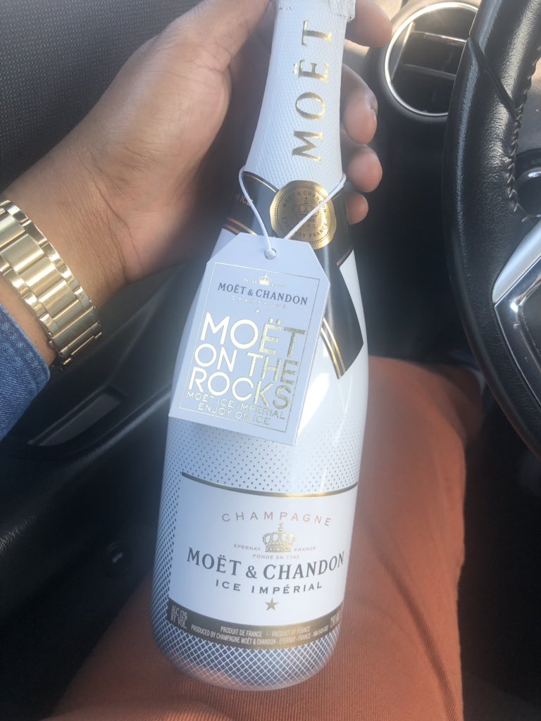 iExclusiveBeatz's tweet photo. Went to three different stores looking for Bel Aire rose for #RossDay but had to settle for the Moet !! Gotta sip champagne when listening to a boss spit these proverbs @RickRoss https://t.co/wchJ7hJNtB