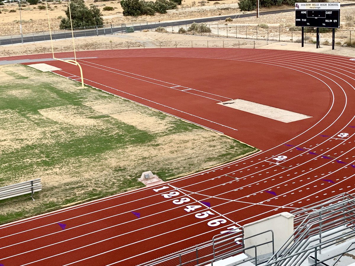 CoachDeTamble's tweet photo. We’re off and running! I’ve been around this sport 25+ years and couldn’t be happier with the final product. #shhsTRACK Take pride in this and take care of it. Expectations will be high come February... just how I like it. 😈@AthleticsSHHS @shhs_principal @DesertSandsUSD https://t.co/UuUlAYLUlB
